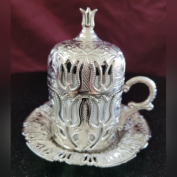 Turkish Coffee Cup with Inner Porcelain, Metal Holder, Saucer and Lid, 4 Pieces - Picture 12 of 12